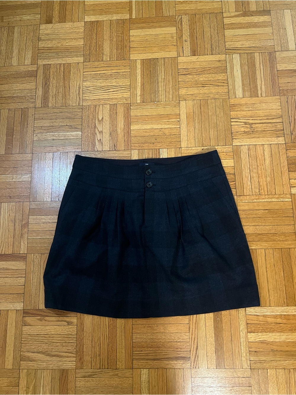 Trendy Preppy GAP Black and Blue Mini Pleated Skirt size 8